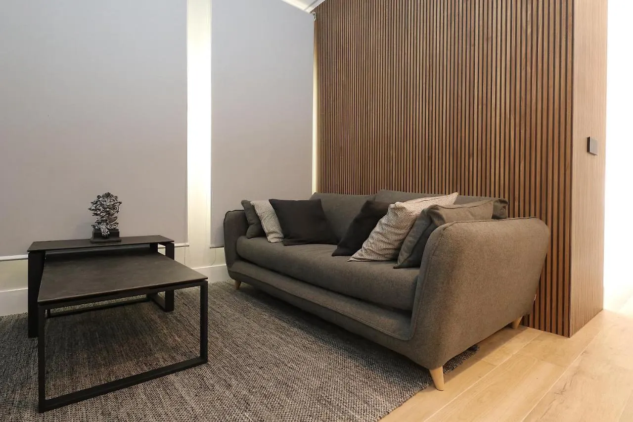 올비아 Luxurious Big Townhouse - Large Terrace - Historical Centre - Highest Quality - Fully Equipped - Renovated 아파트